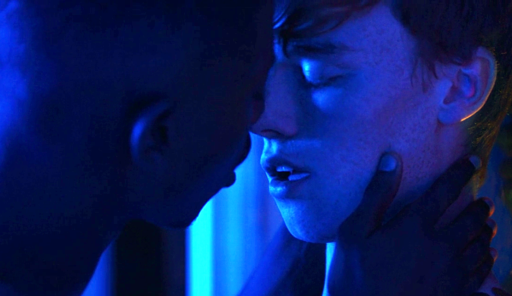 Película: «Sequin in a Blue Room», un viaje de amor y obsesión adolescente.
